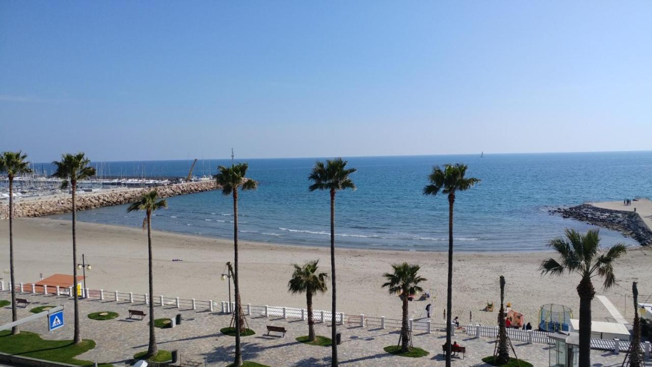 Hotel Moresco Marina dʼMarina dʼAndora Kültér fotó